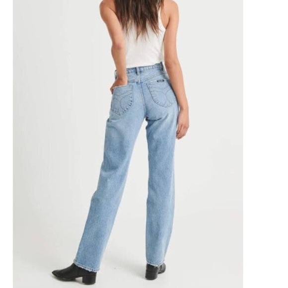 ROLLA’S 90s Classic Straight Leg Jeans 90s Blue High Rise Free People REVOLVE - Picture 6 of 17